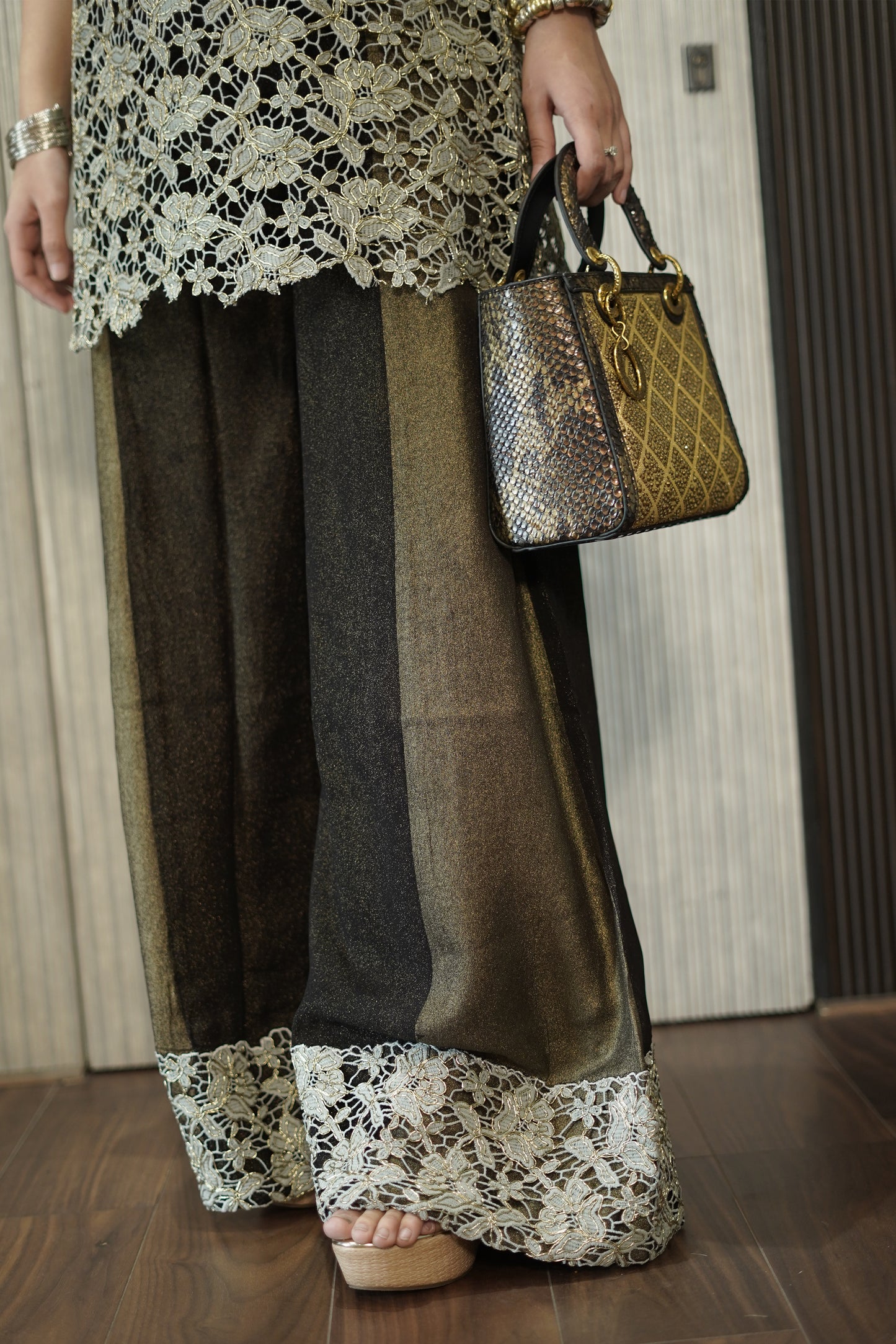 Cutwork Kurti Set with Two-Tone Shimmer Pants