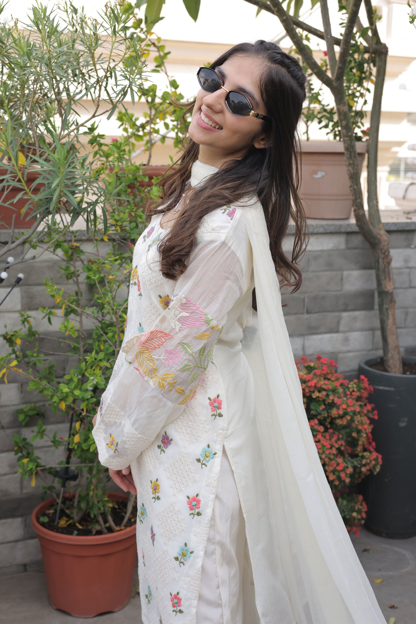 Ivory Chanderi Suit Set with Floral Embroidery