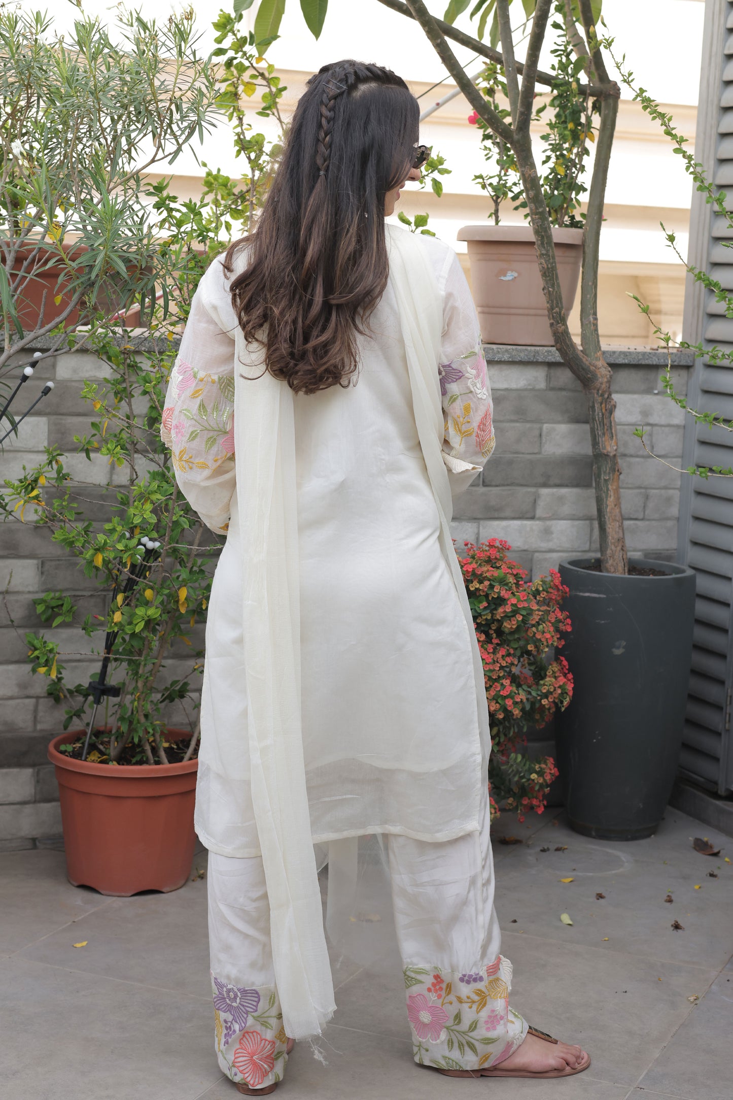 Ivory Chanderi Suit Set with Floral Embroidery