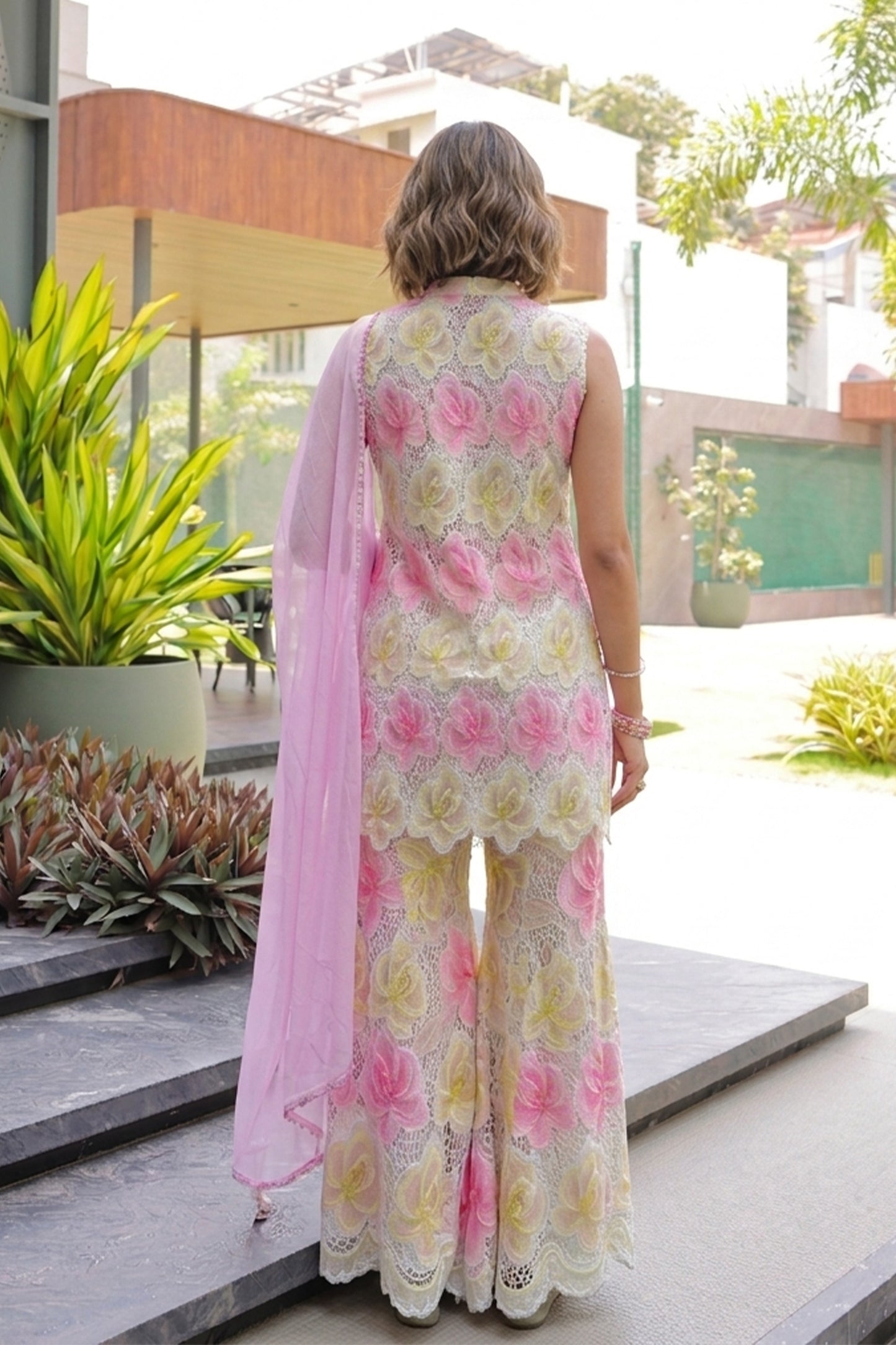 Sleeveless Floral Cutwork Co-ord Set with Dupatta
