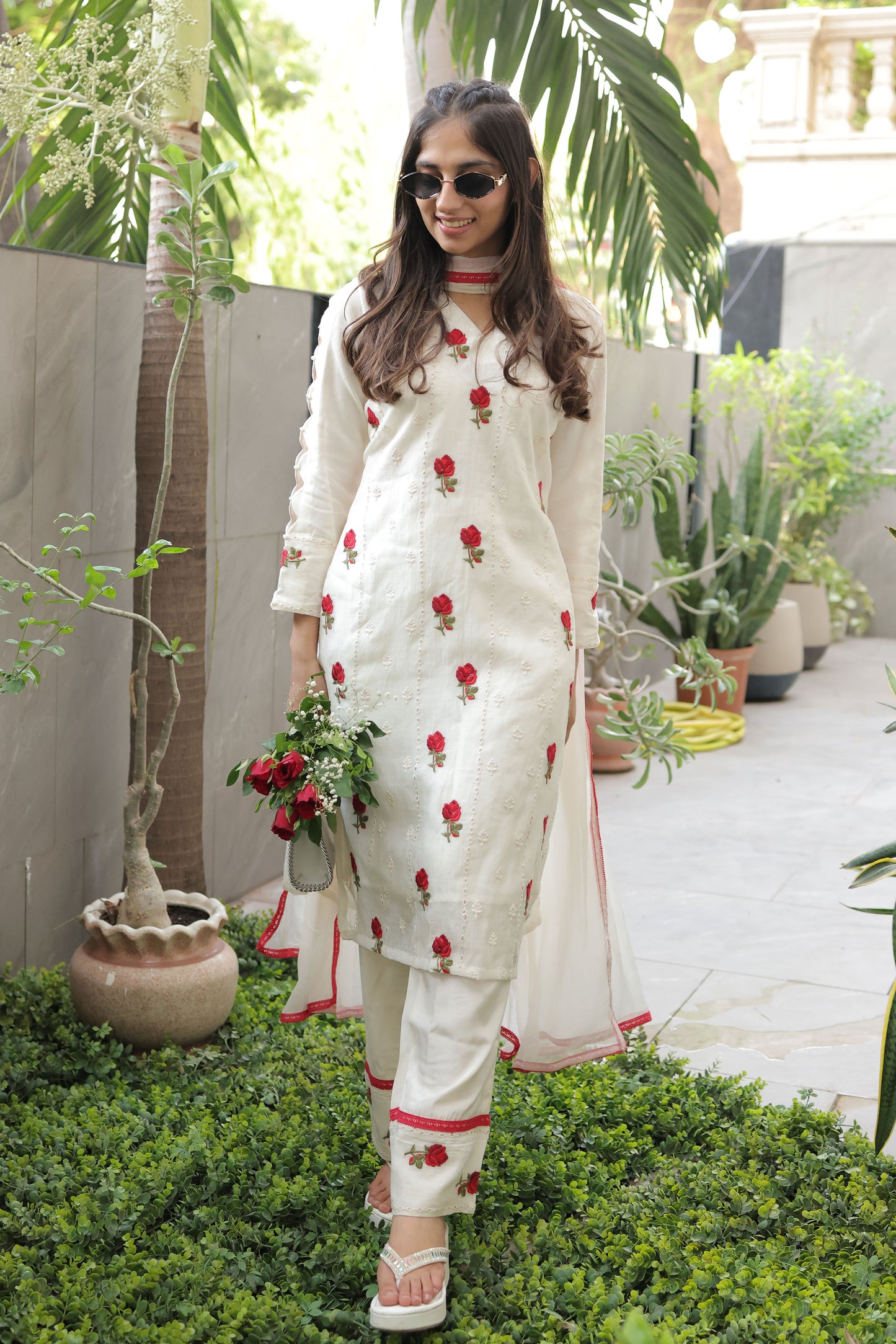 Monochrome Chanderi Suit Set with Red Rose Embroidery